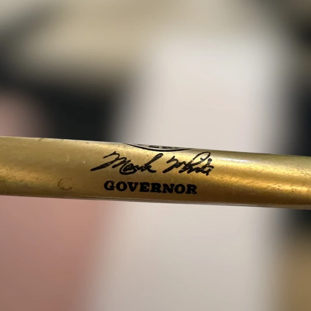 VTG Mark White‎ Governor Texas Pen State Seal Gold Tone Felt Pen Collectible USA